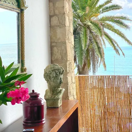 Villa Les Rotes Lodge *